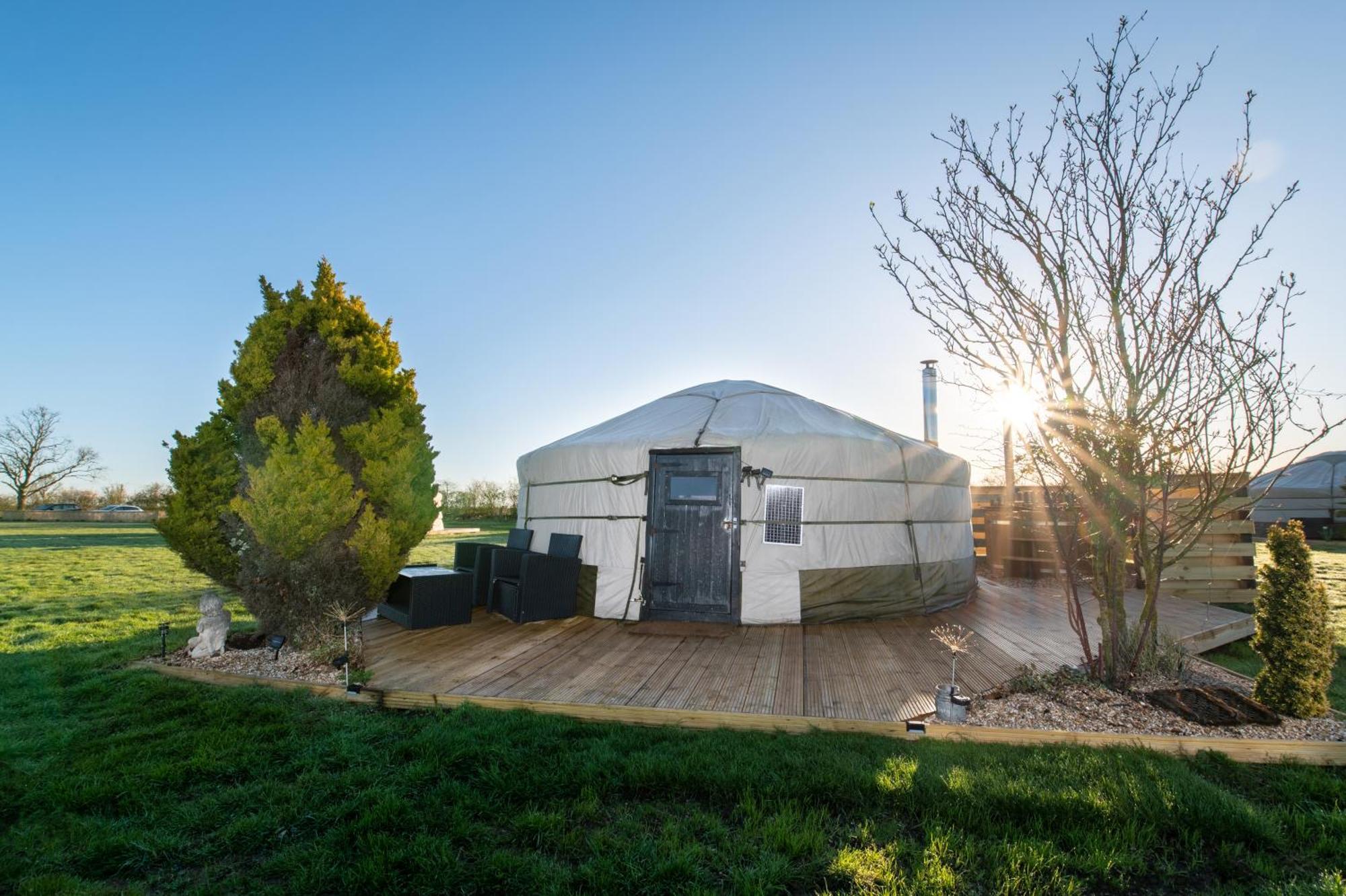 Hotel Lincoln Yurts Exterior foto